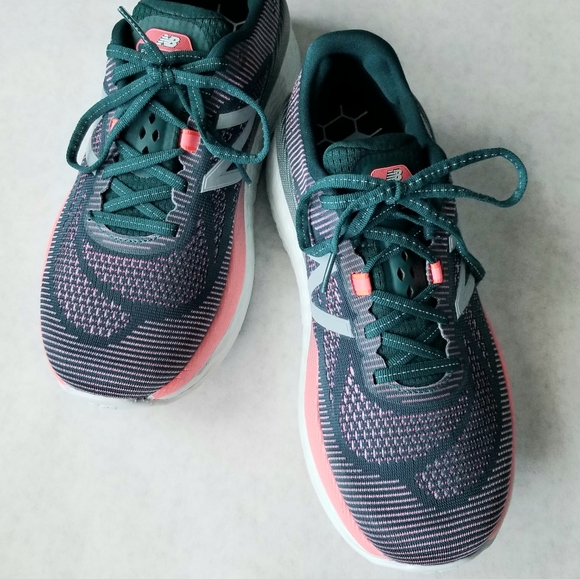 new balance 572 classic gold